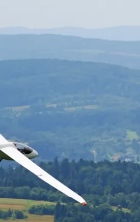 Gliding Through Linea