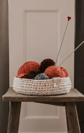 Knitting Gifts: 10 Useful Ideas for Crafters in 2026